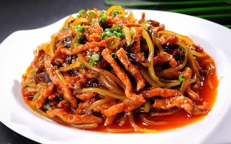 What is the cuisine of yuxiang shredded pork